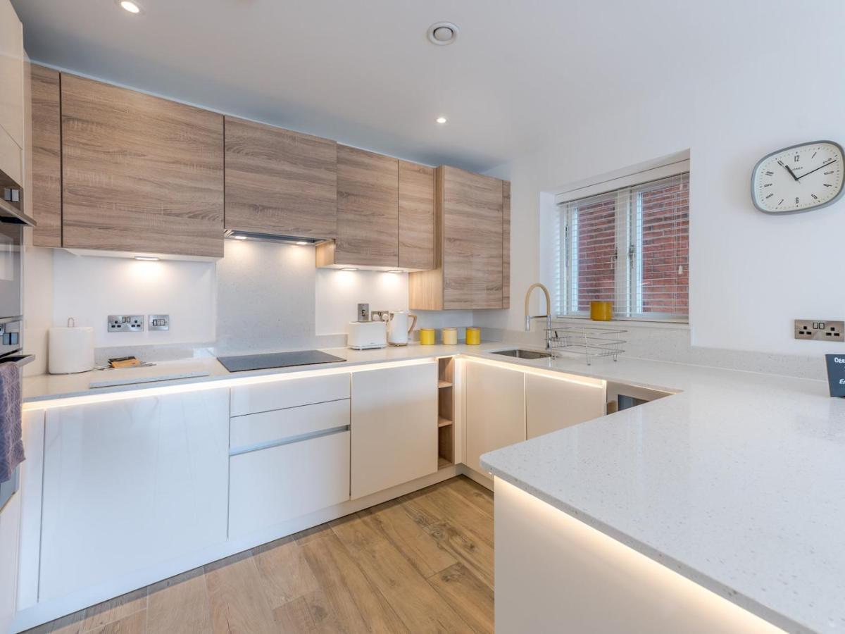 Pass The Keys 1 Bed Albury Contemporary Apartment With Secure Parking Shrewsbury Zewnętrze zdjęcie